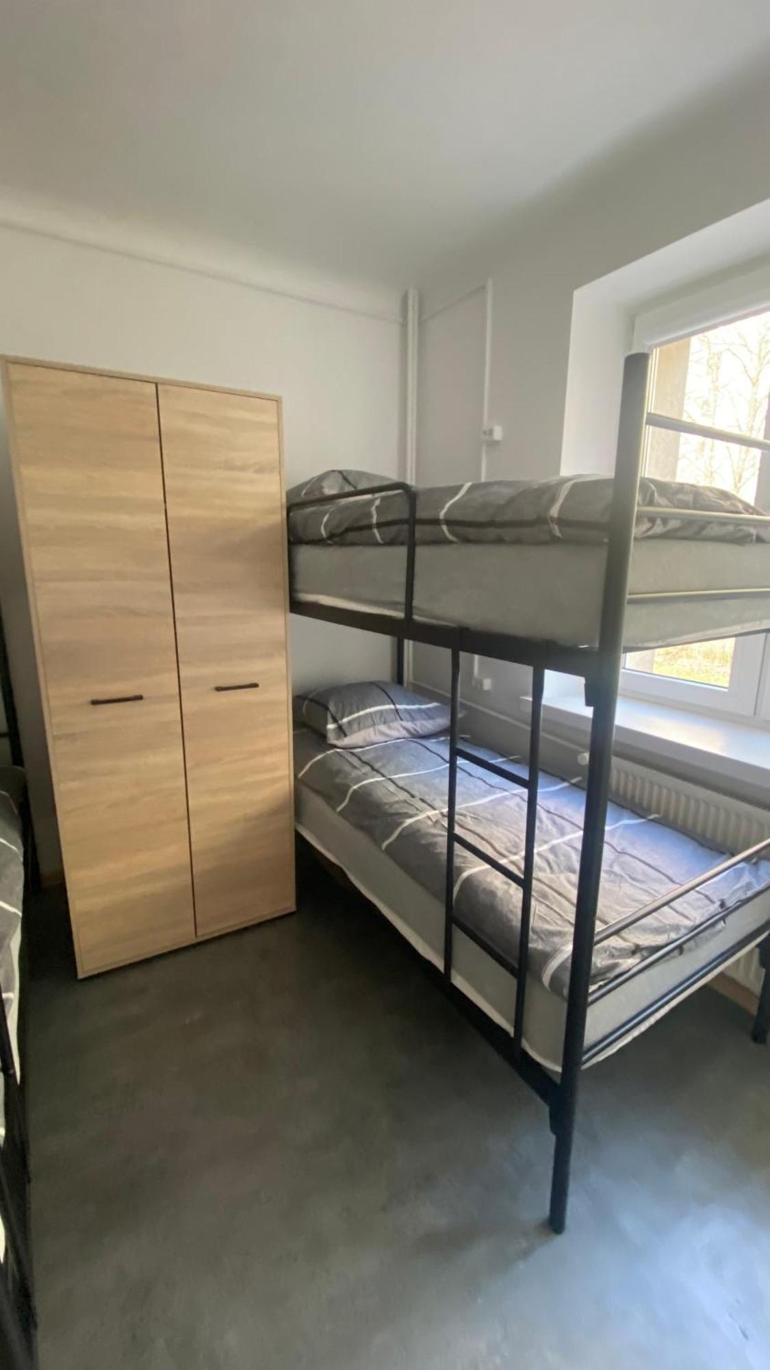 Hostel Harmonia Warsawa Bagian luar foto