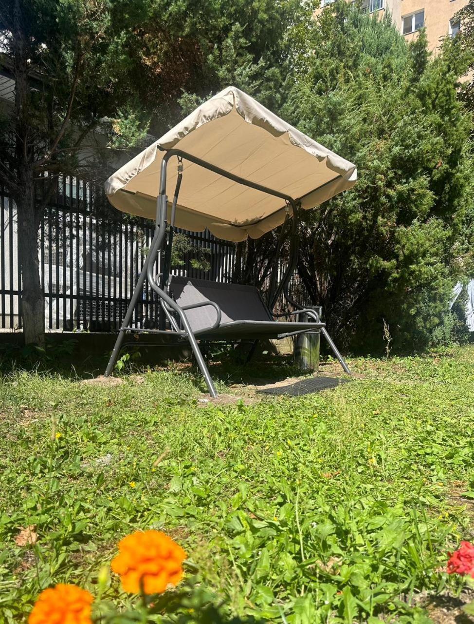 Hostel Harmonia Warsawa Bagian luar foto