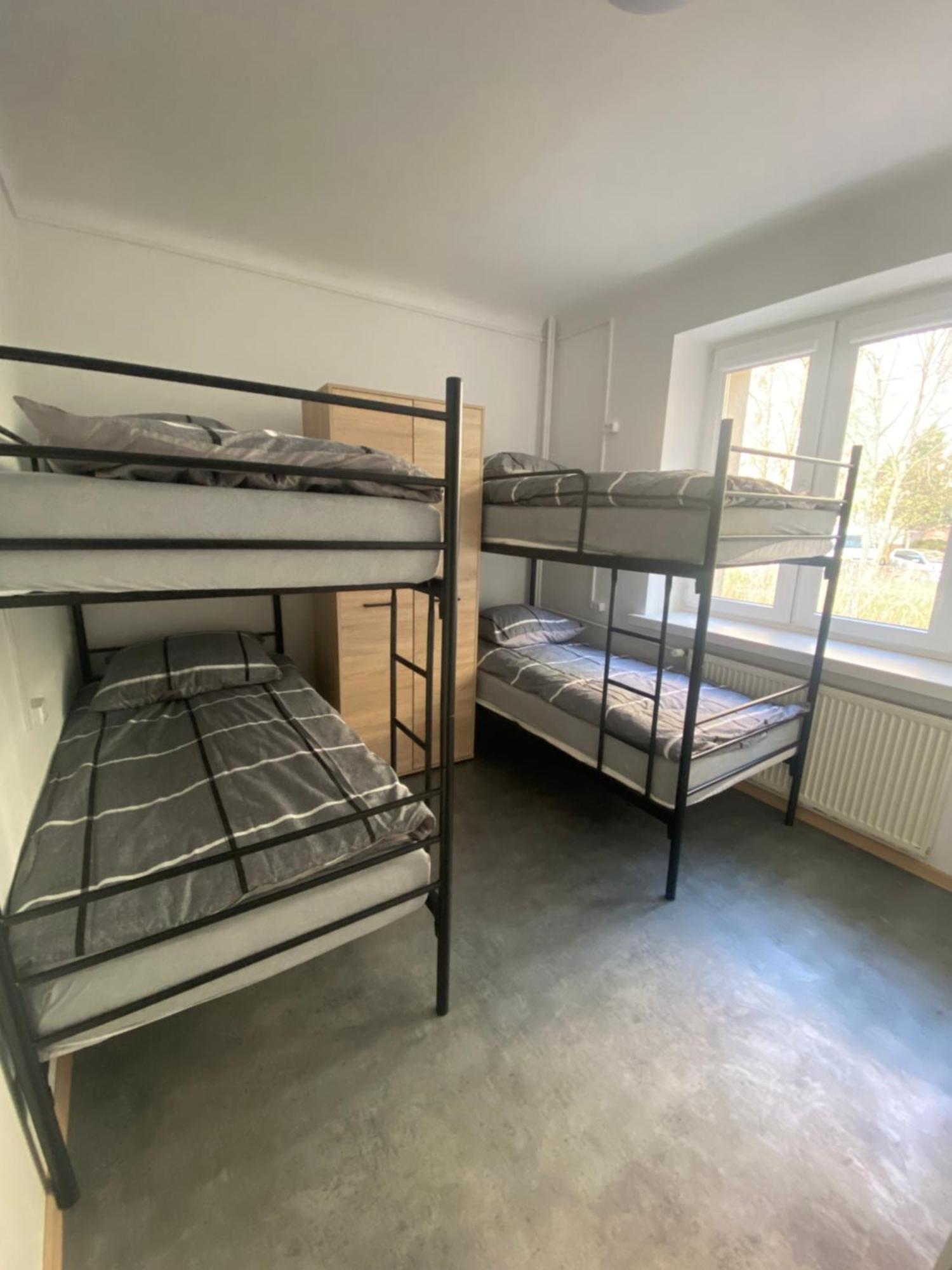 Hostel Harmonia Warsawa Bagian luar foto