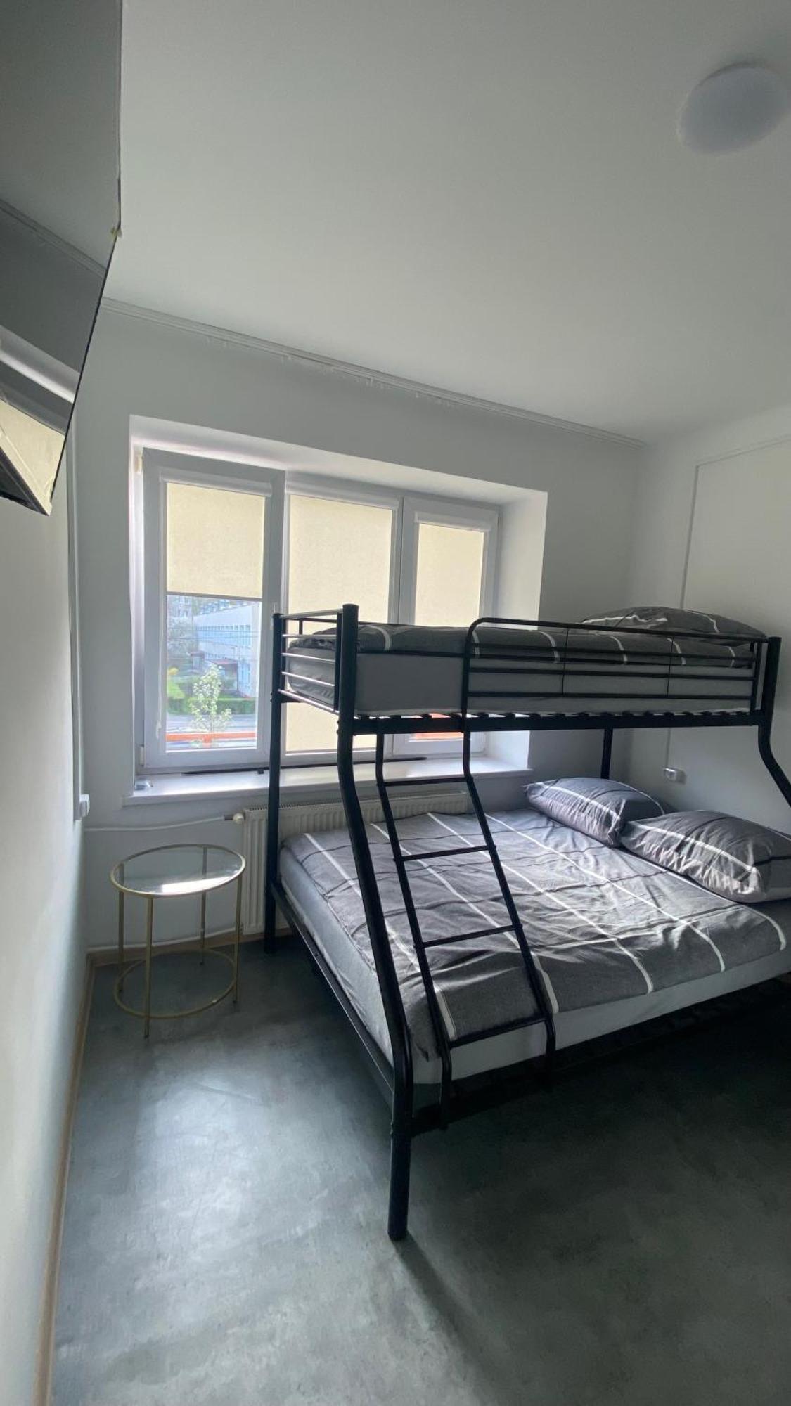 Hostel Harmonia Warsawa Bagian luar foto