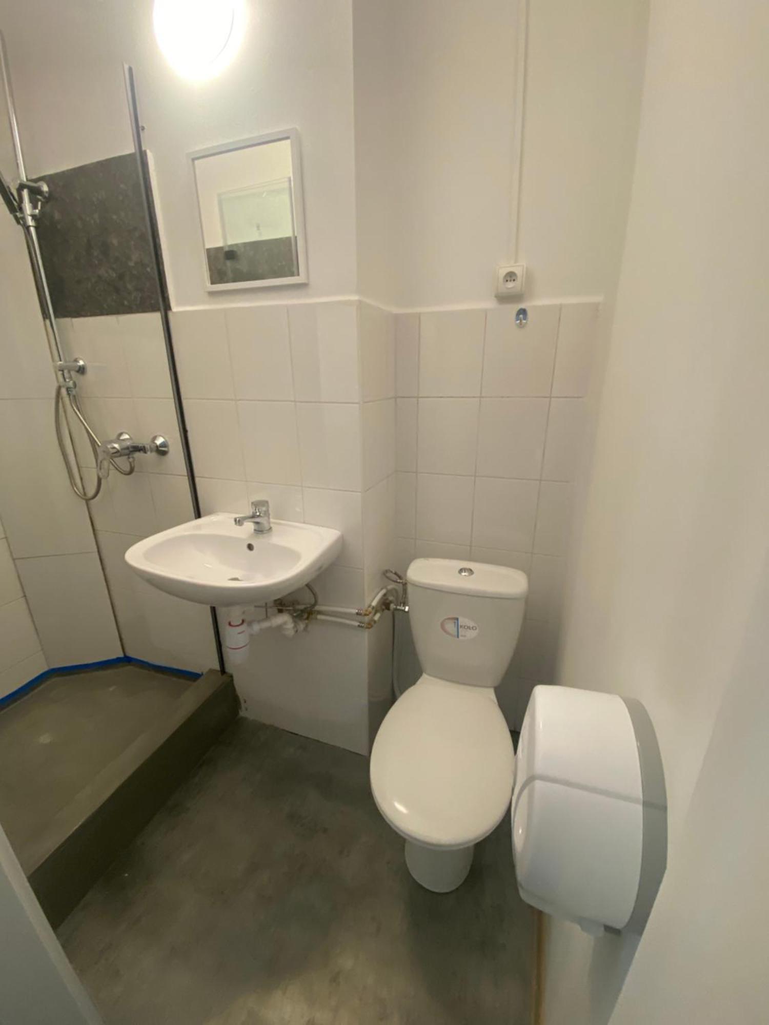Hostel Harmonia Warsawa Bagian luar foto