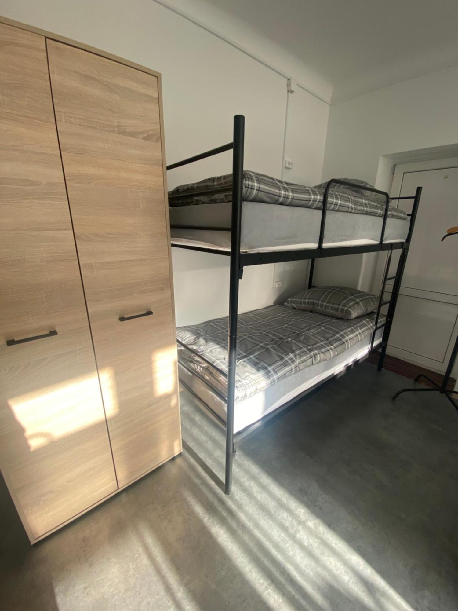 Hostel Harmonia Warsawa Bagian luar foto